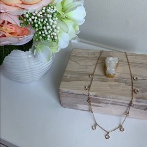 🌸2/$20🌸Forever 21 Gold and Crystal Drop Necklace